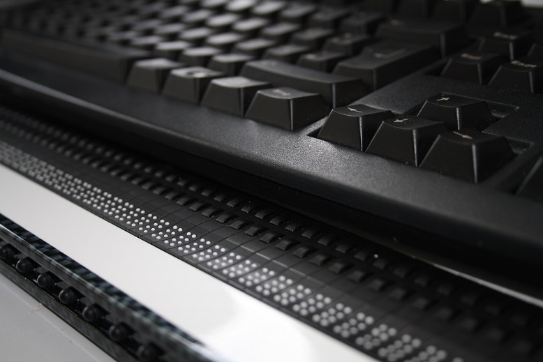 Darstellung einer Braillezeile und einer PC-Tastatur